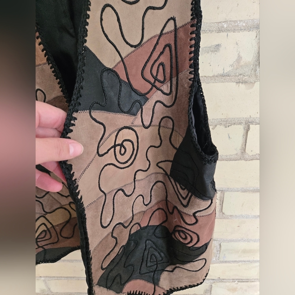 Vintage Suede Vest - Picture 4 of 8